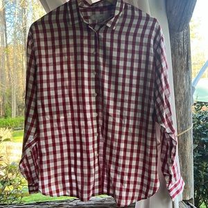 LOFT NWT RED/WHITE PLAID BUTTON DOWN SHIRT SIZE M. Shorts sold separately